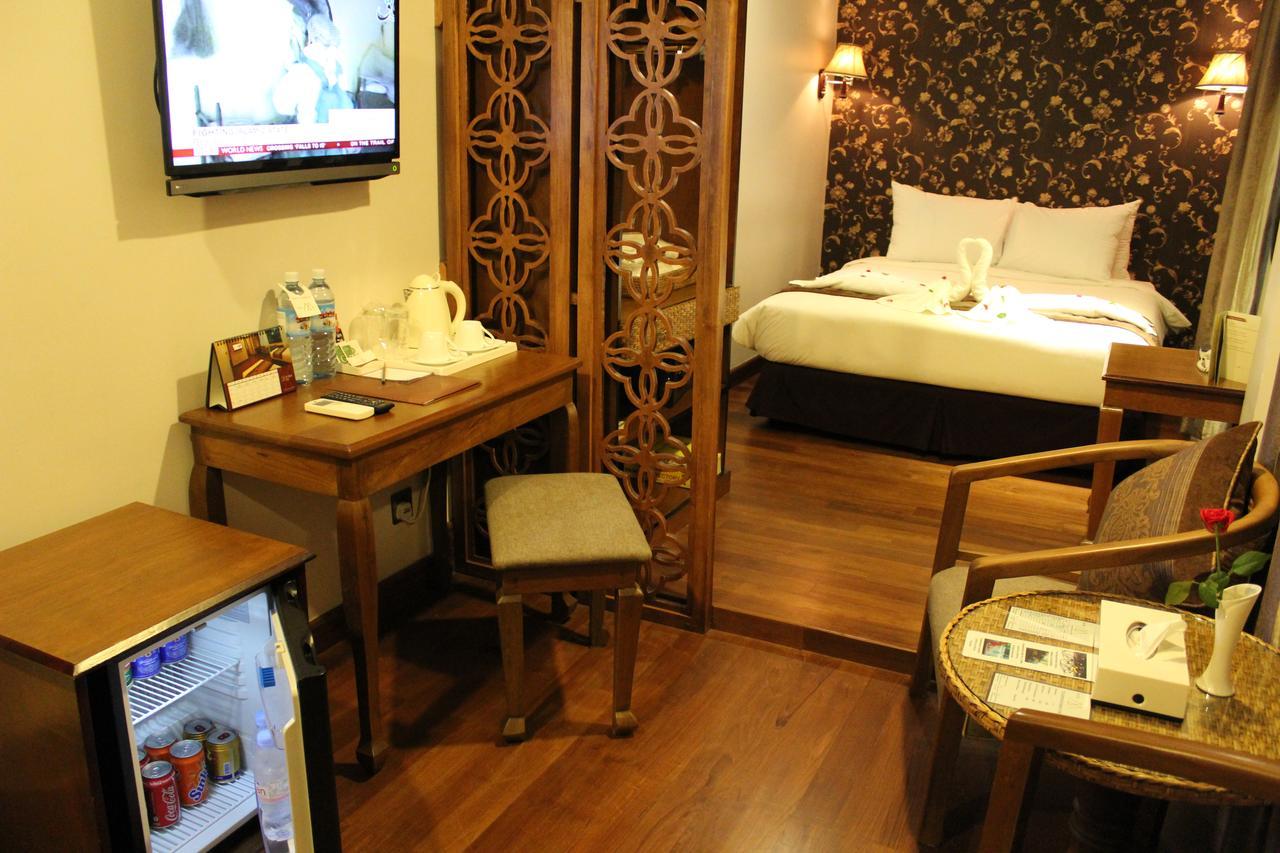 Hotel M Yangon Exterior photo